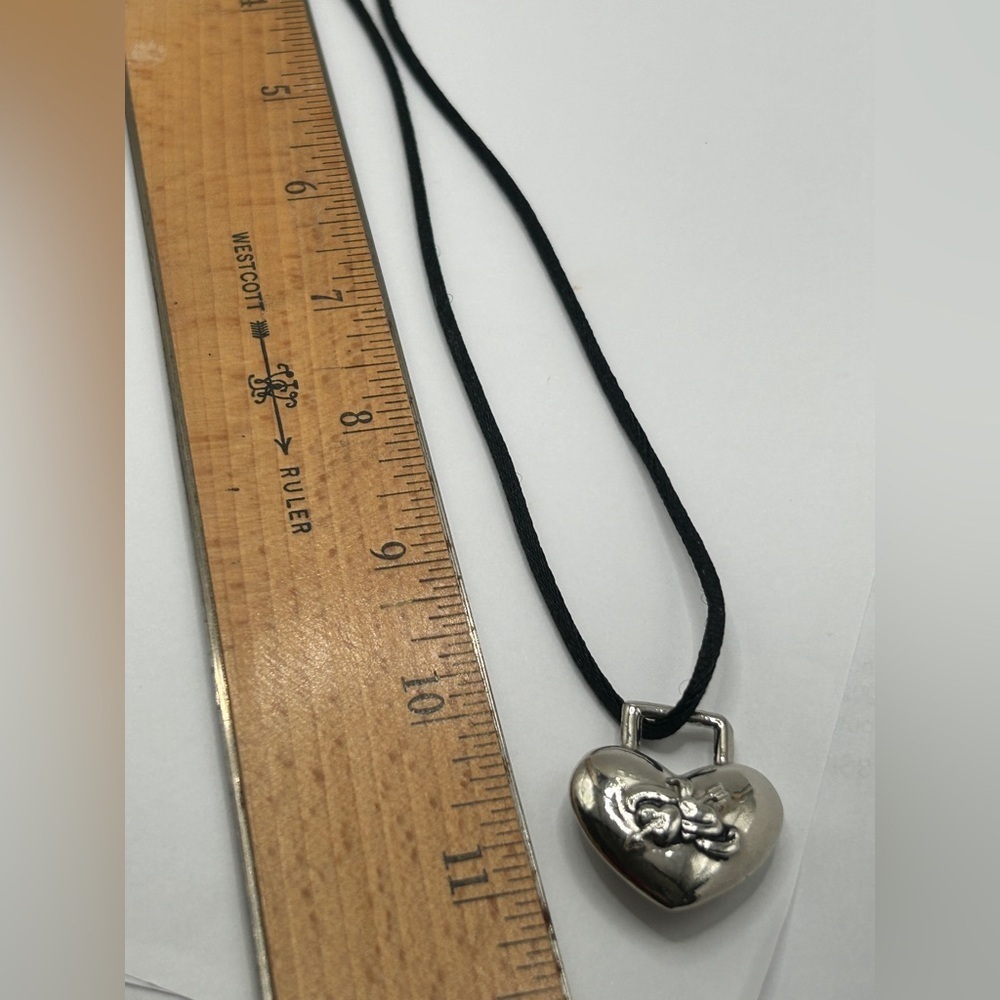 Vintage Silver Heart Lock Pendant Necklace - Picture 6 of 10
